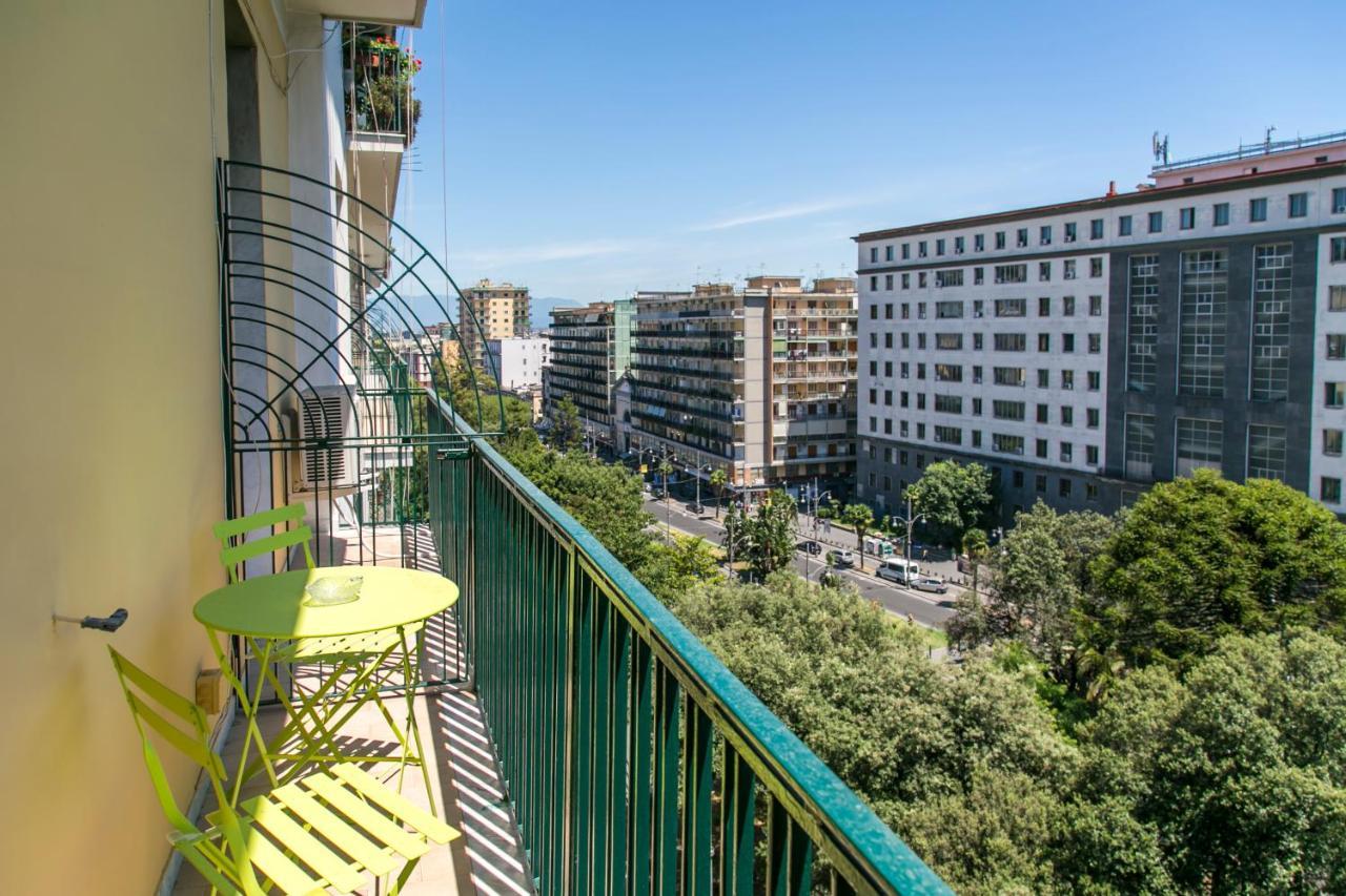 A Casa Di Nina Guest House Наполи Екстериор снимка