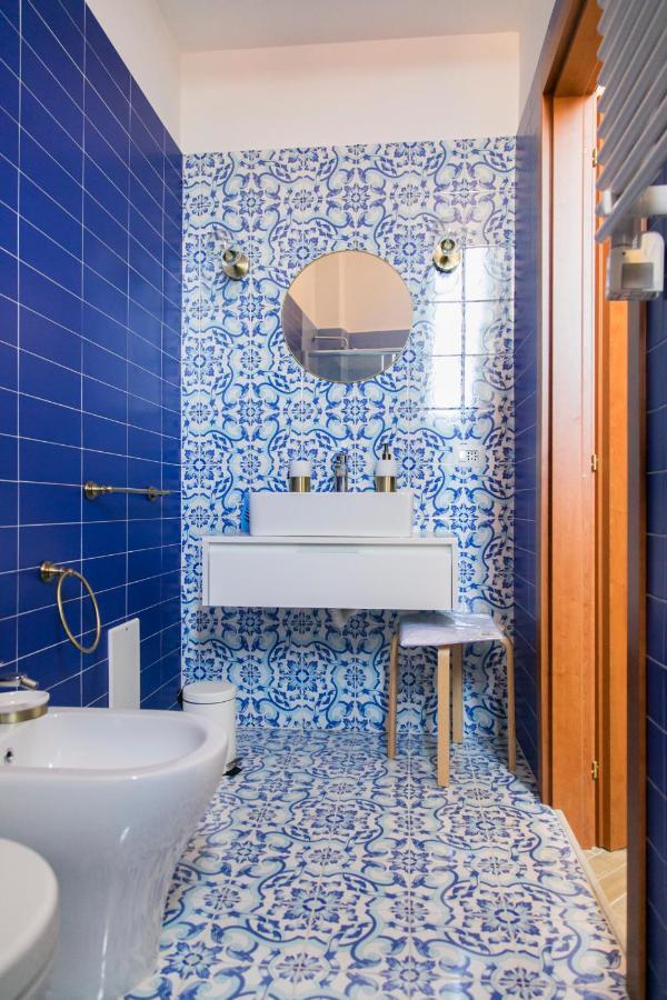 A Casa Di Nina Guest House Наполи Екстериор снимка