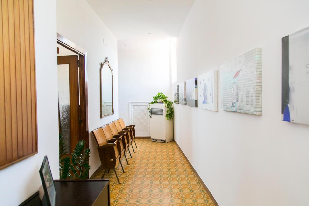 A Casa Di Nina Guest House Наполи Екстериор снимка
