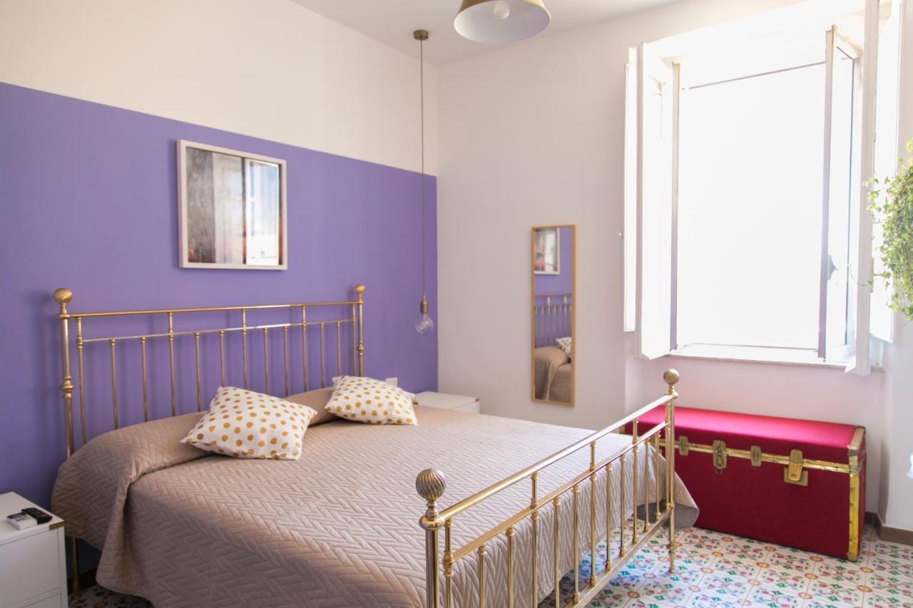 A Casa Di Nina Guest House Наполи Екстериор снимка
